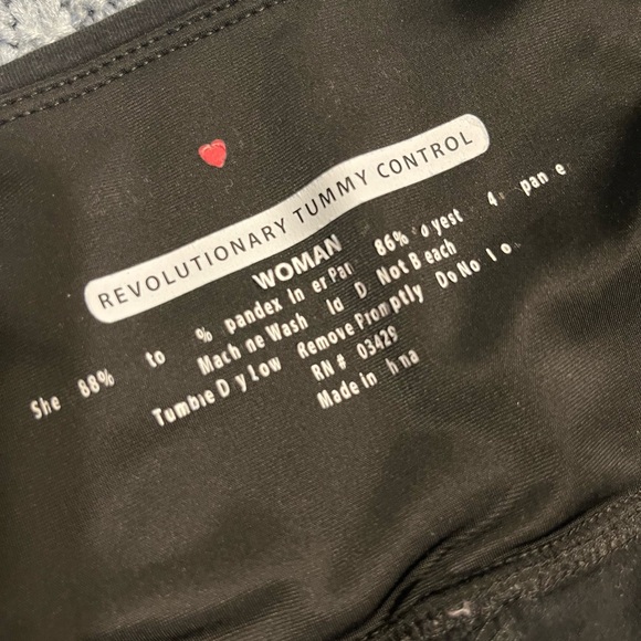 Intro. Classic Black Women's Leggings - Picture 3 of 3